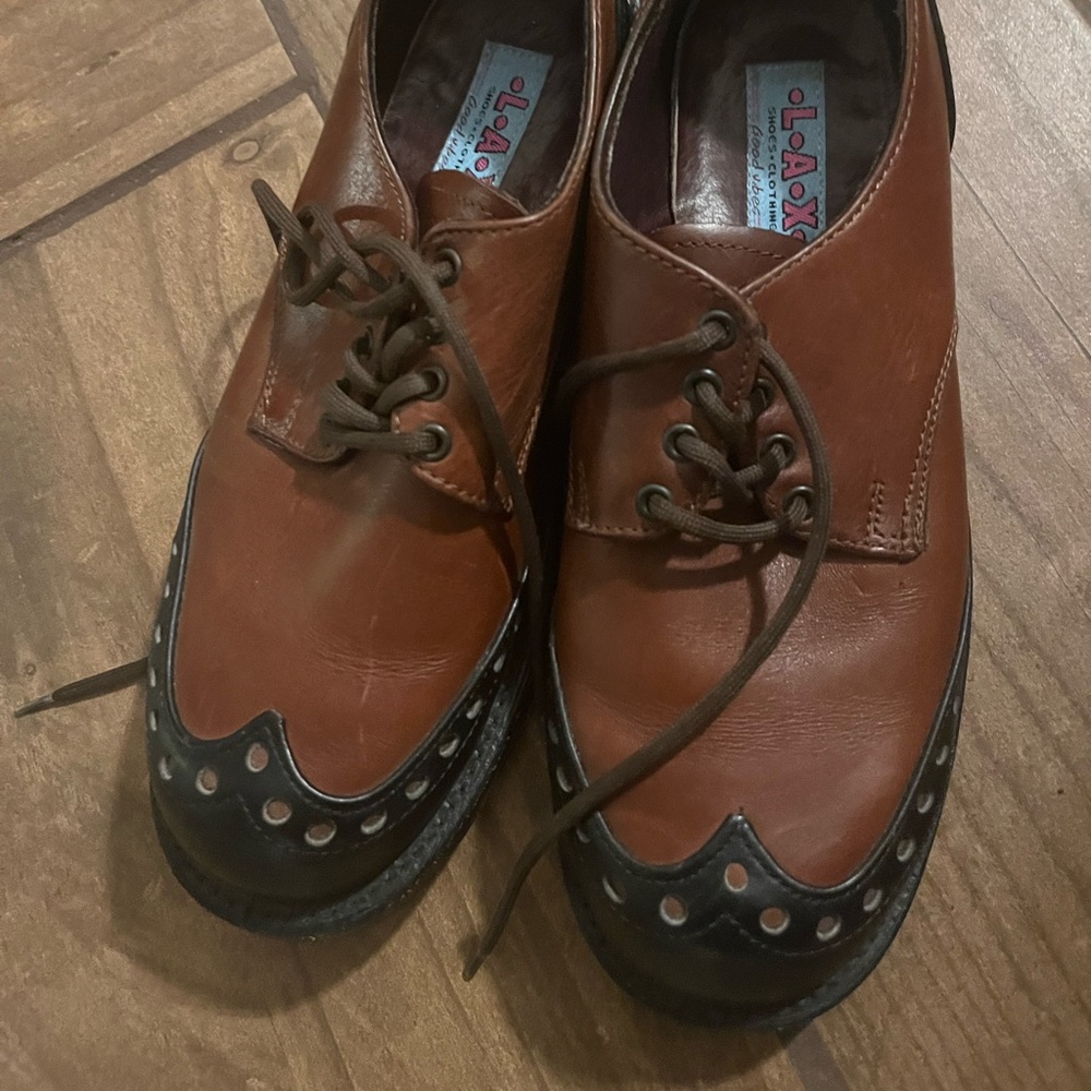 Oxford shoes two tones